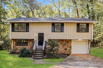 140 Hunt Ridge Dr STOCKBRIDGE, GA 30281